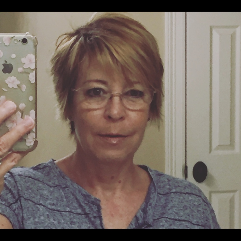 Meet your Posher, Denise